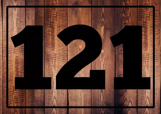 Strassen - Hausnummern 121 Bild